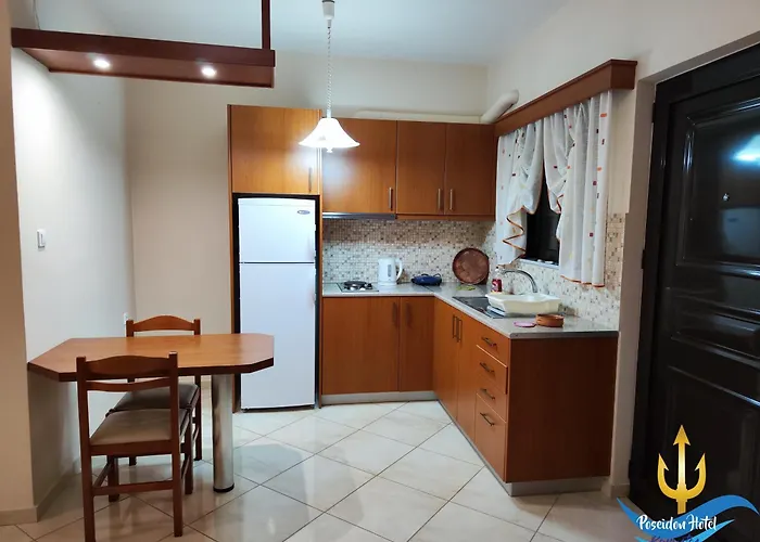 Poseidon 호텔 카리스토스